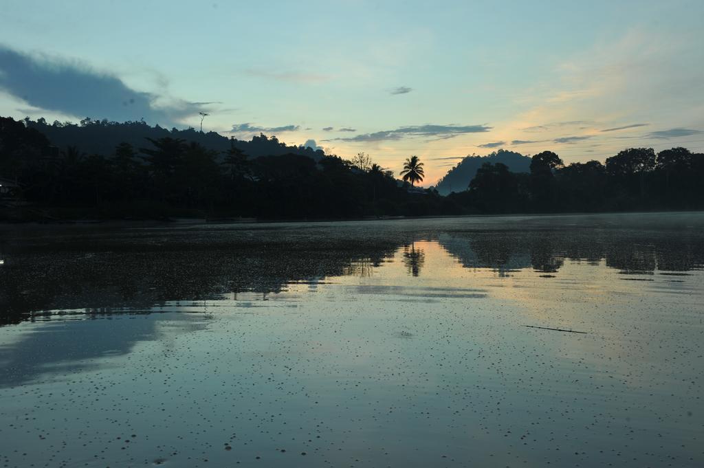 Borneo Natural Sukau Bilit Resort Exterior photo